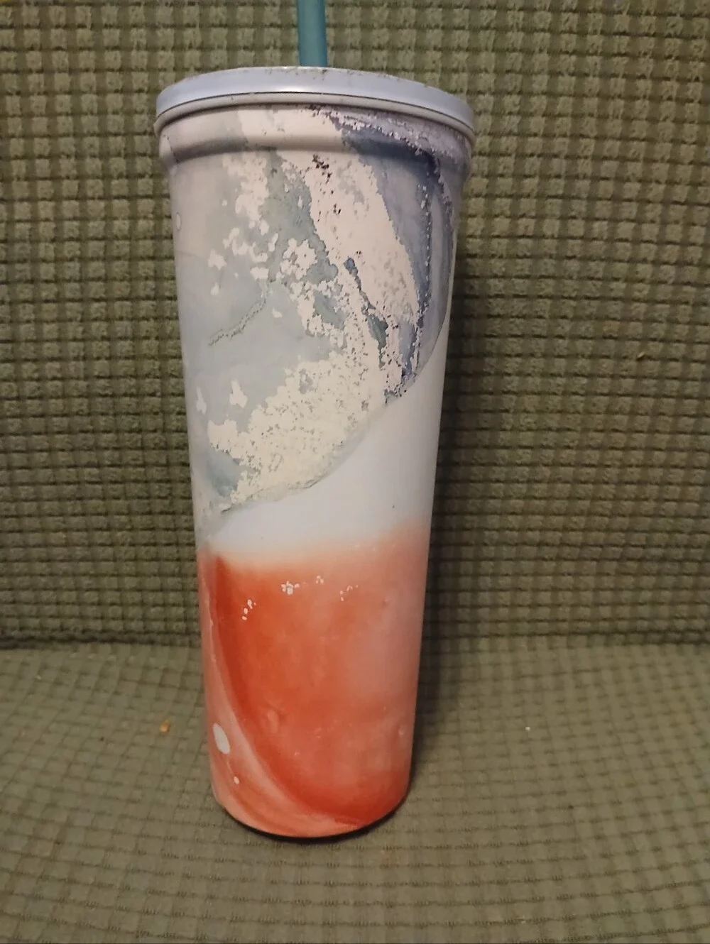 Hydragear Fashion Marble 24 oz Tumbler with Straw - Blue & Coral Pink (080526D)